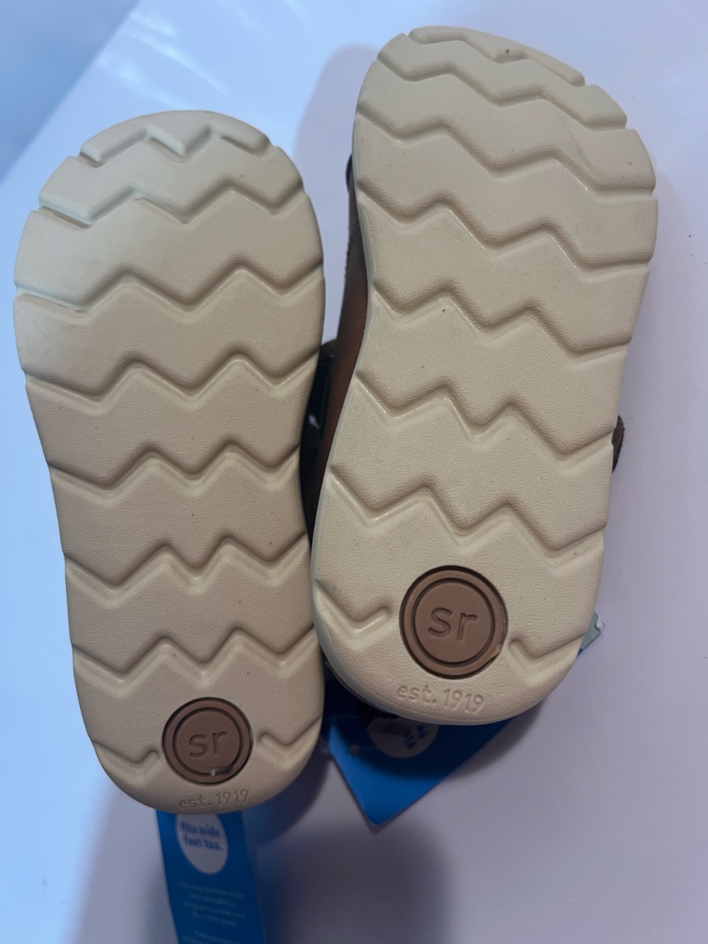 Stride Rite 360 Shoes - Picture 4 of 4